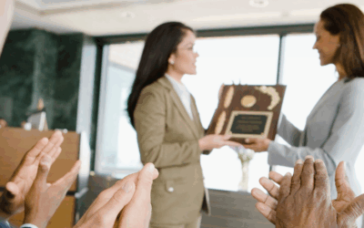 Employee Recognition Programs: 19 Ideas, Examples & Tools